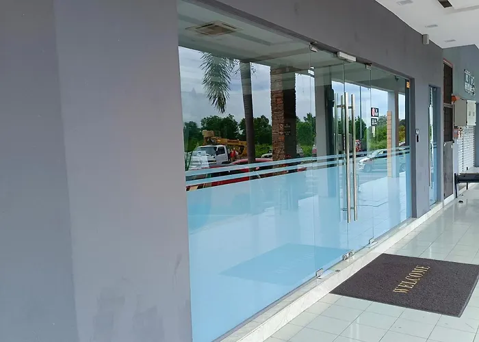 Royale City Hotel - 10 Min From Klia Klia 2 Airport