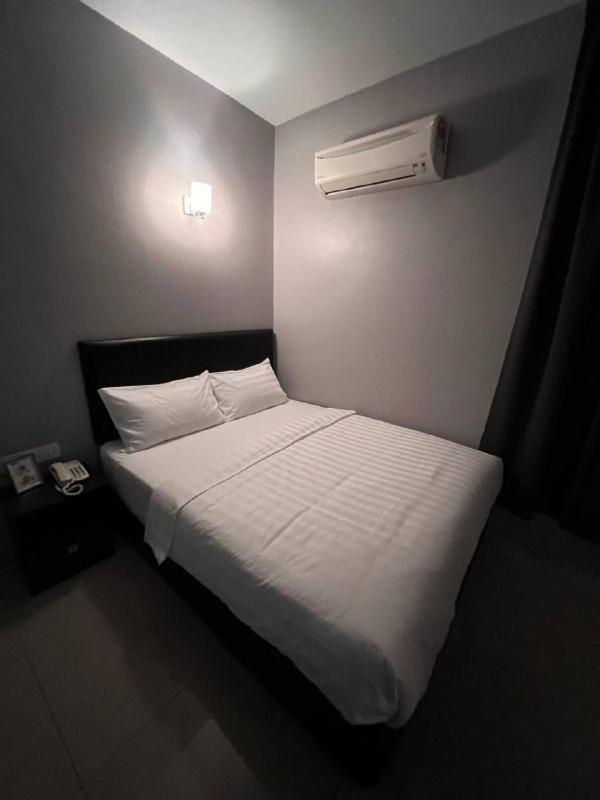 Royale - 10 Min From Klia Klia 2 Airport Hotel