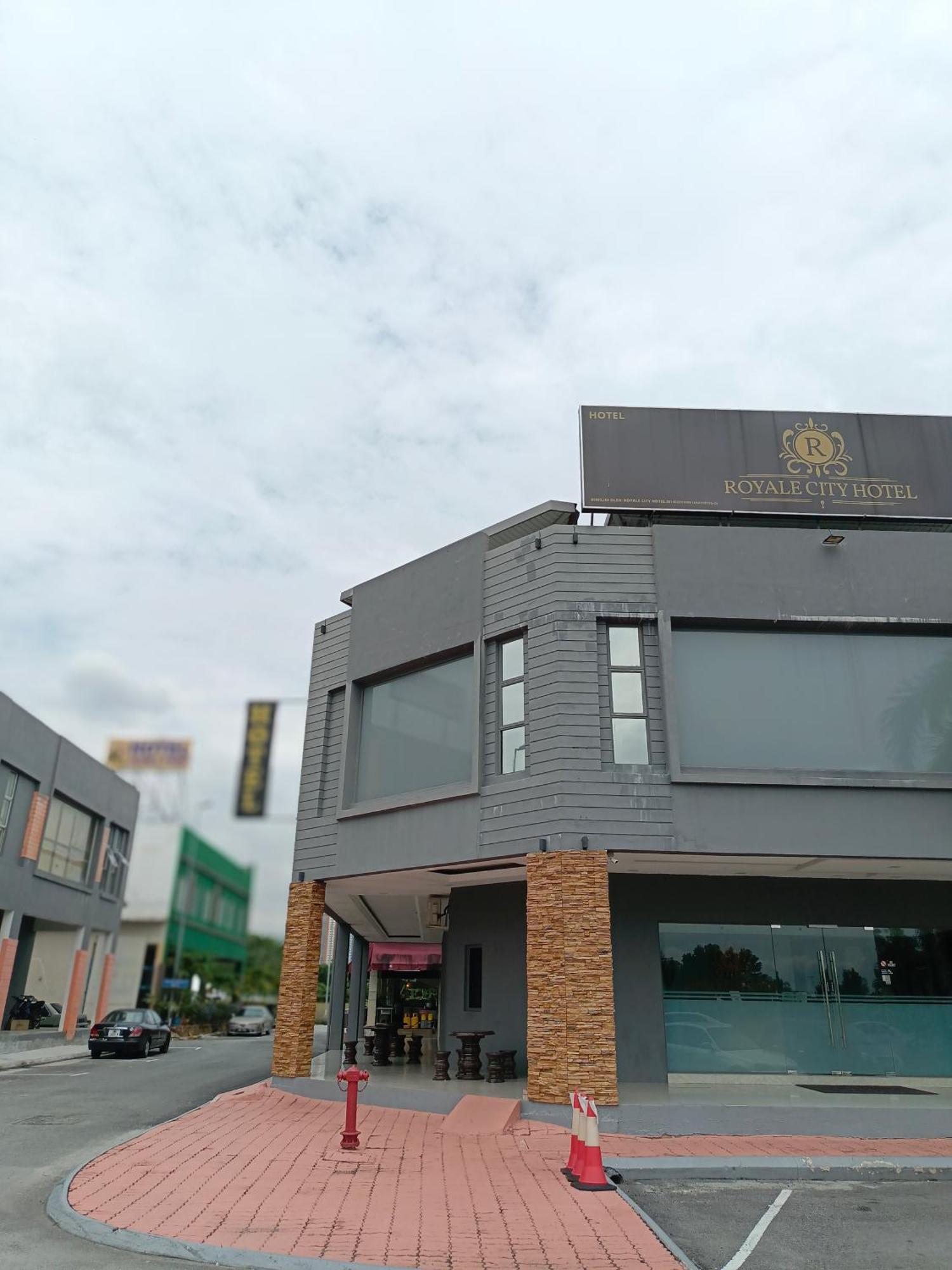 Royale - 10 Min From Klia Klia 2 Airport Hotel Sepang