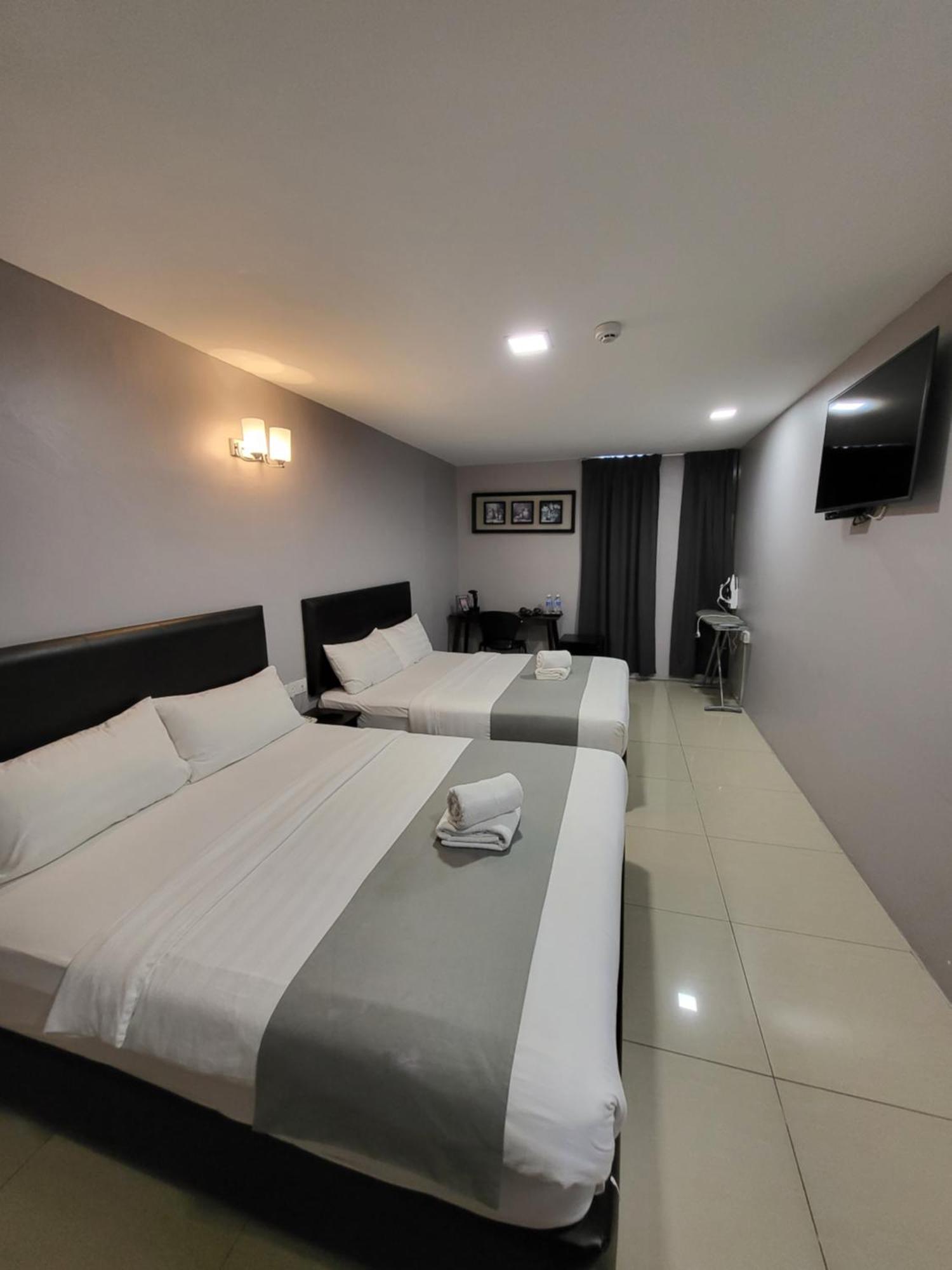 Hotel Royale - 10 Min From Klia Klia 2 Airport 3*