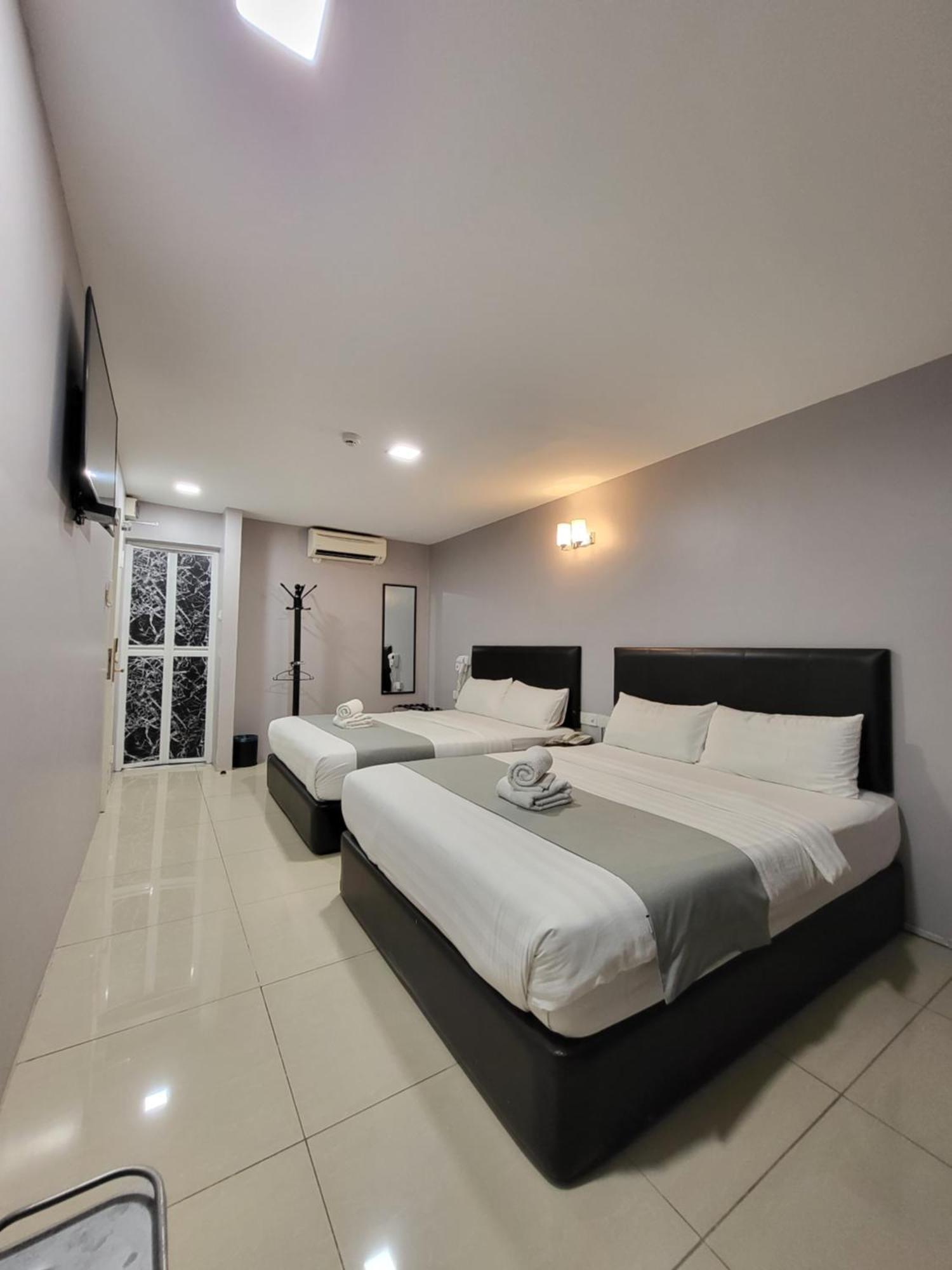 Hotel Royale - 10 Min From Klia Klia 2 Airport 3*